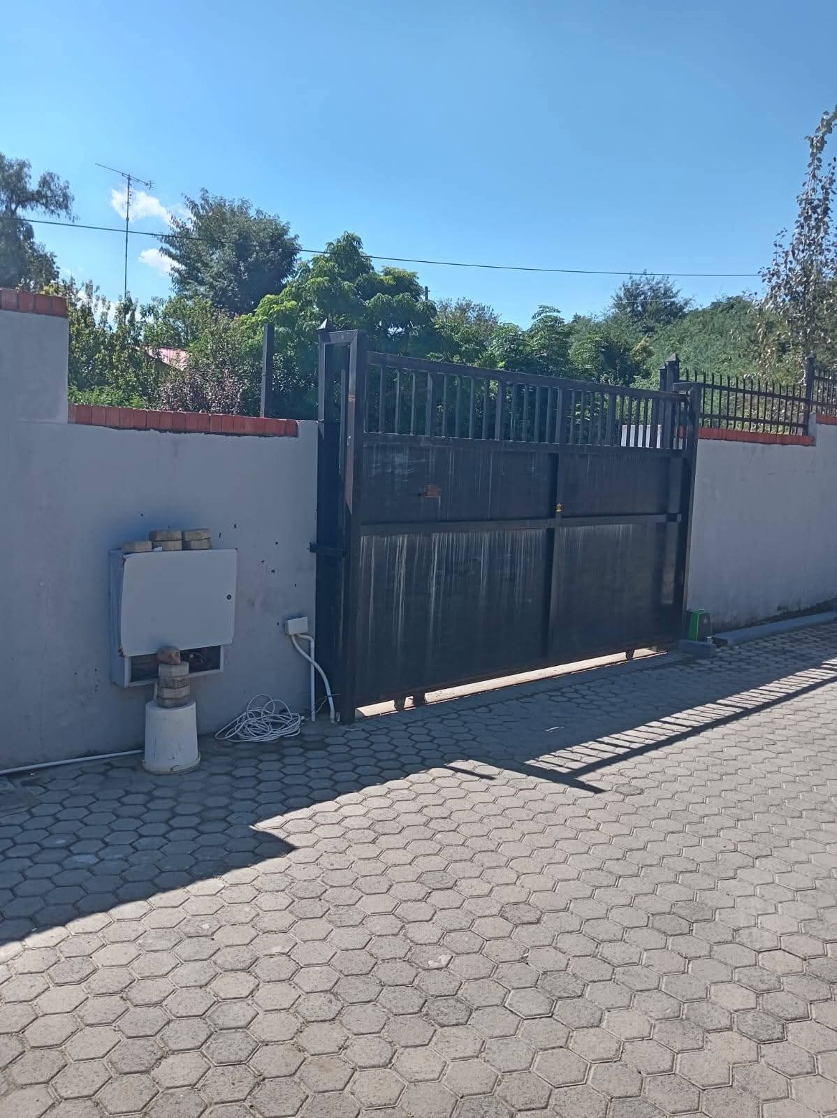 FULLY-FURNISHED, COMPOUNDED DUPLEX