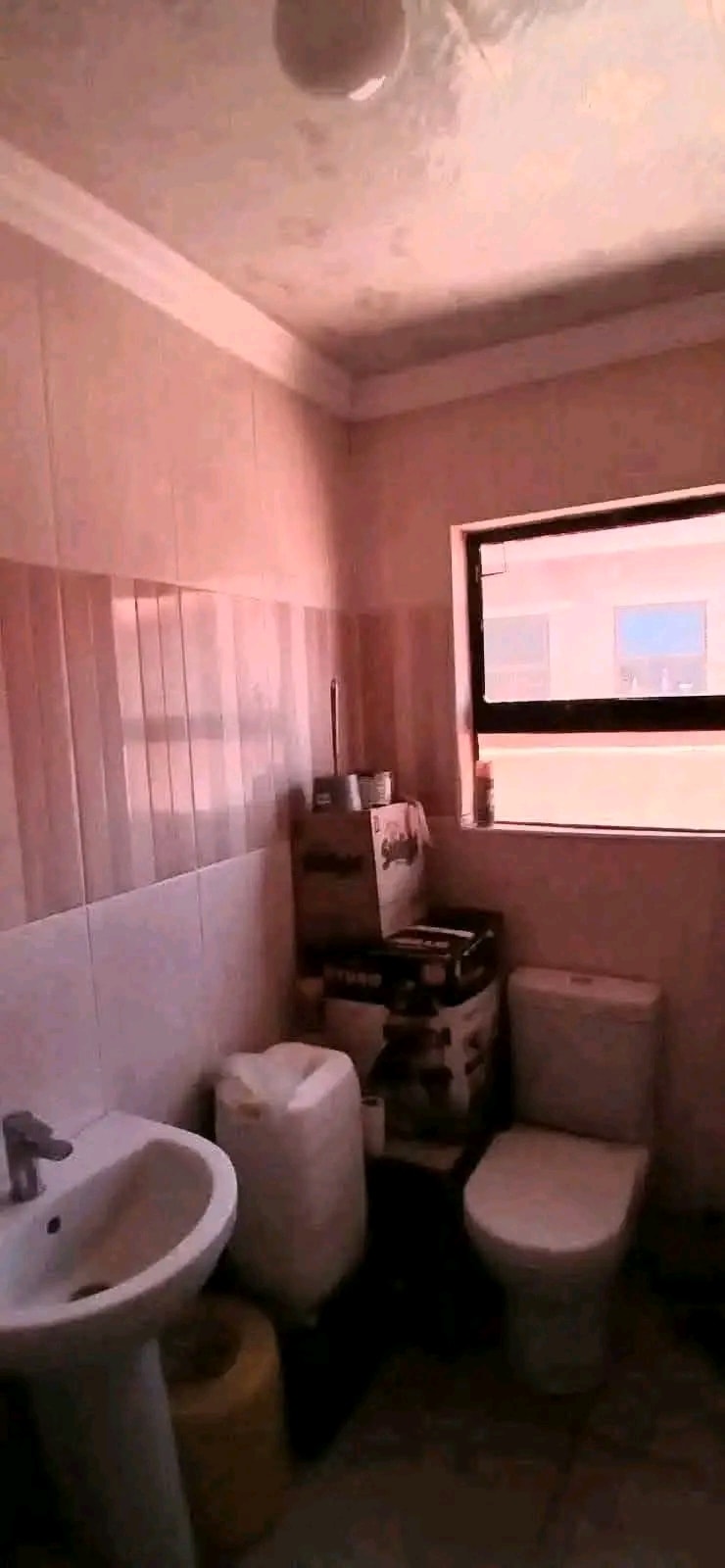 Bedrooms, 2bathrooms, lounge, kitchen