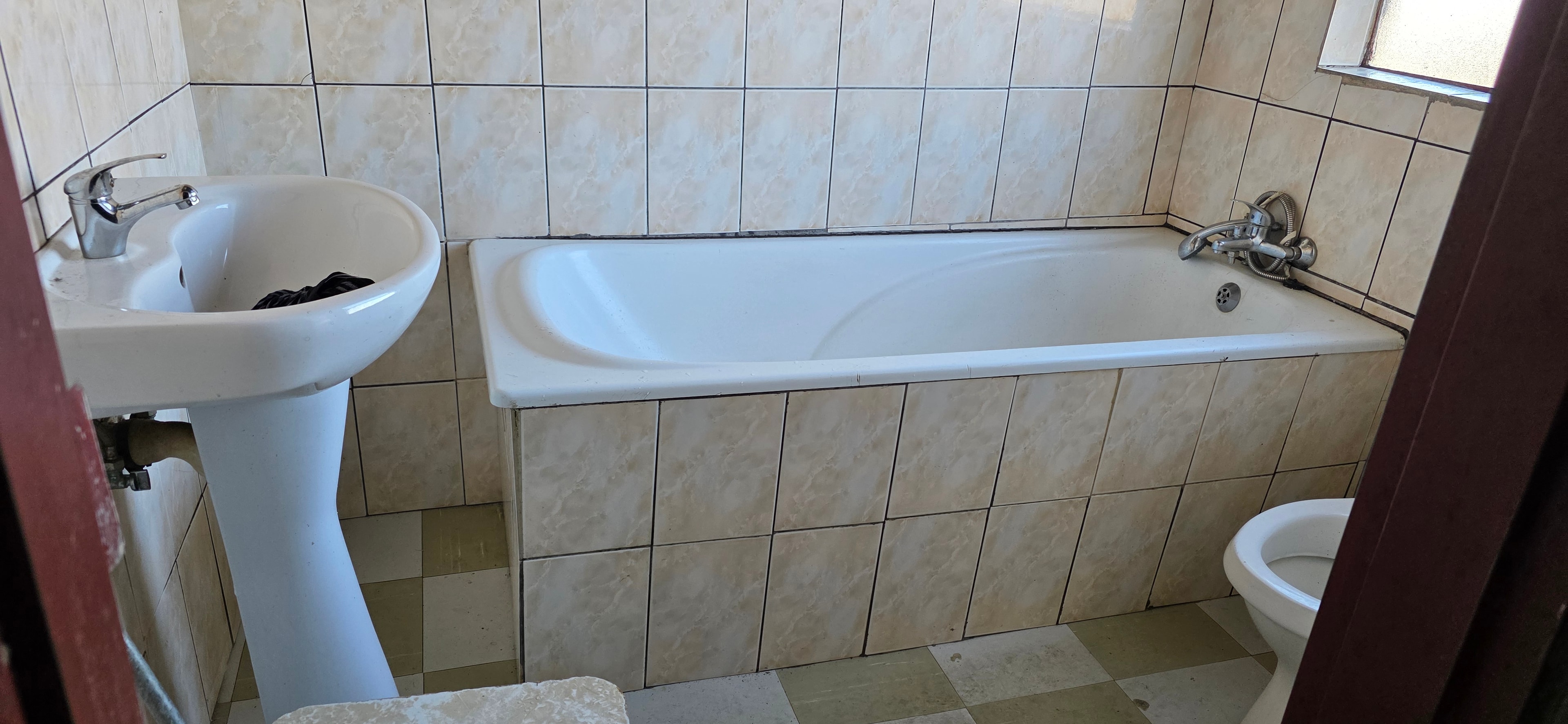 2 bedroomed house for rental