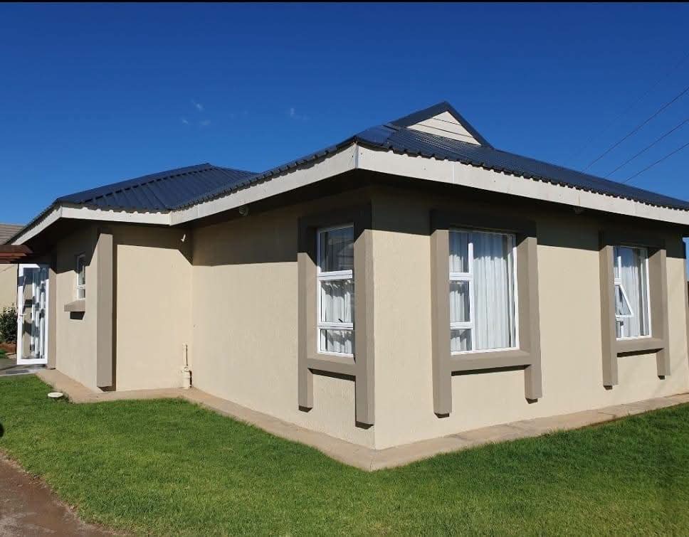 Modern 3-Bedroom Home for Rent or Sale – Thetsane Ridge Estate, Maseru